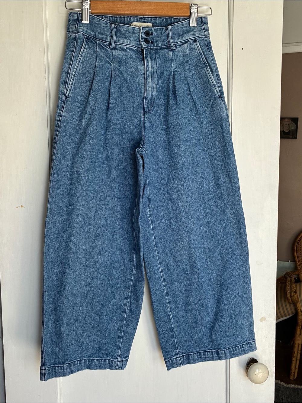 High-Rise Wide-Leg Women’s Jeans in Light Blue